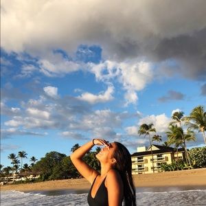 Meet your Posher, Kamaile